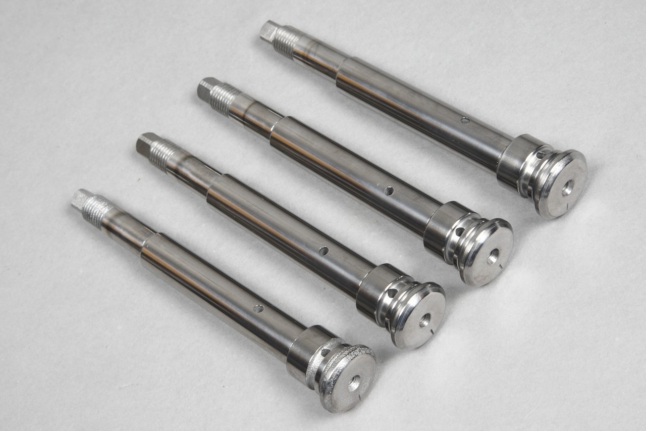 切削加工强化钢制汽门摇臂轴芯