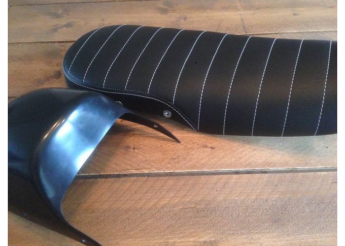 座垫【cafe racer 经典 type 2 tuck n roll】