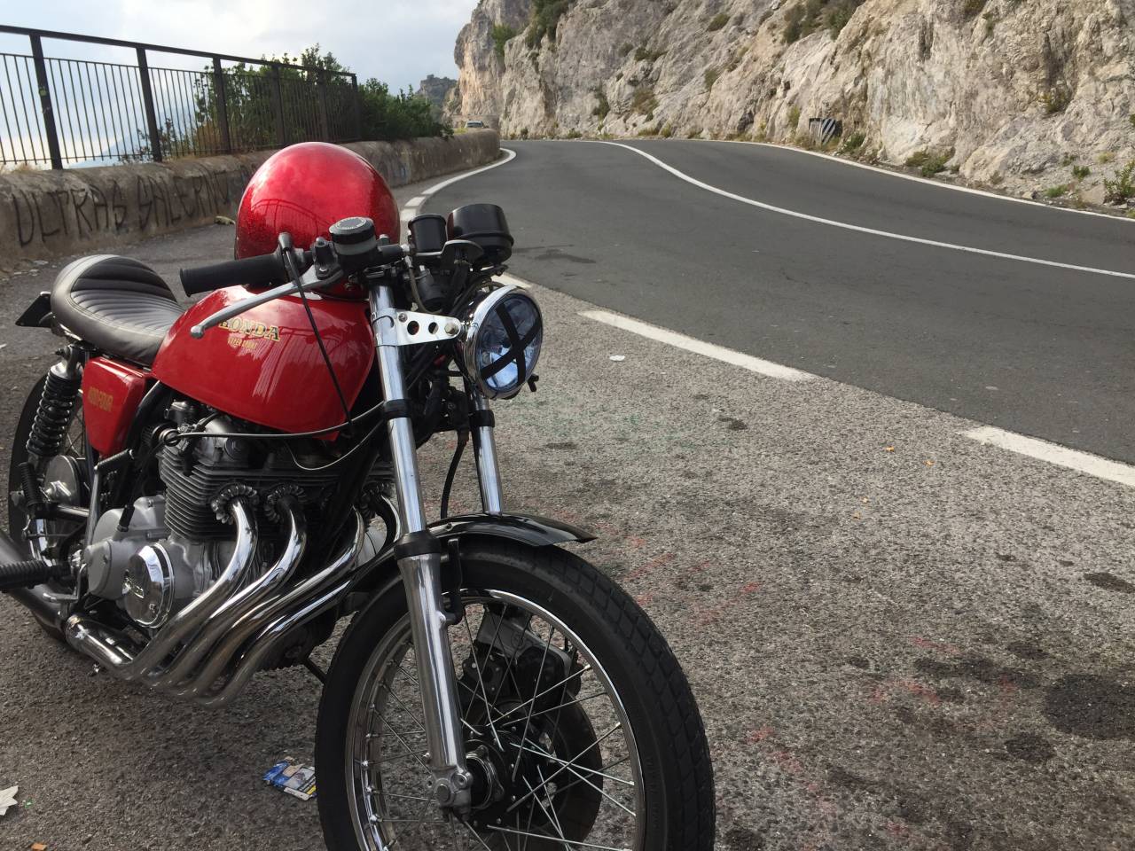 查看所有改装摩托车 honda cb400 four (cb400f) (air cooled)